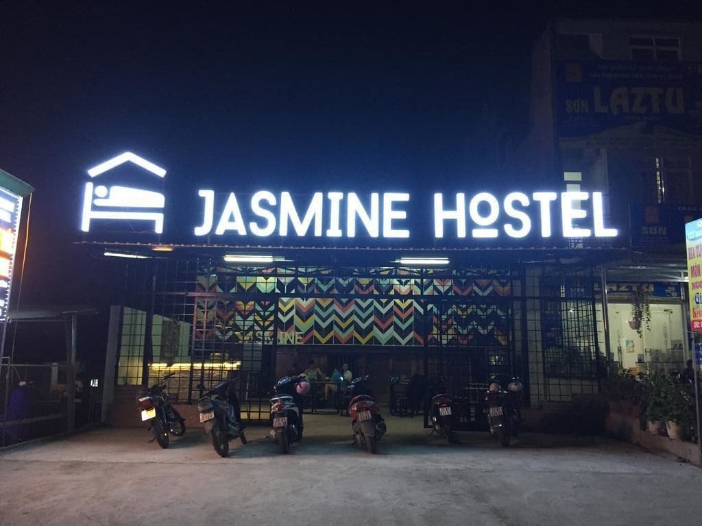 Jasmine Hostel And Motorbike Tours Хазянг Экстерьер фото